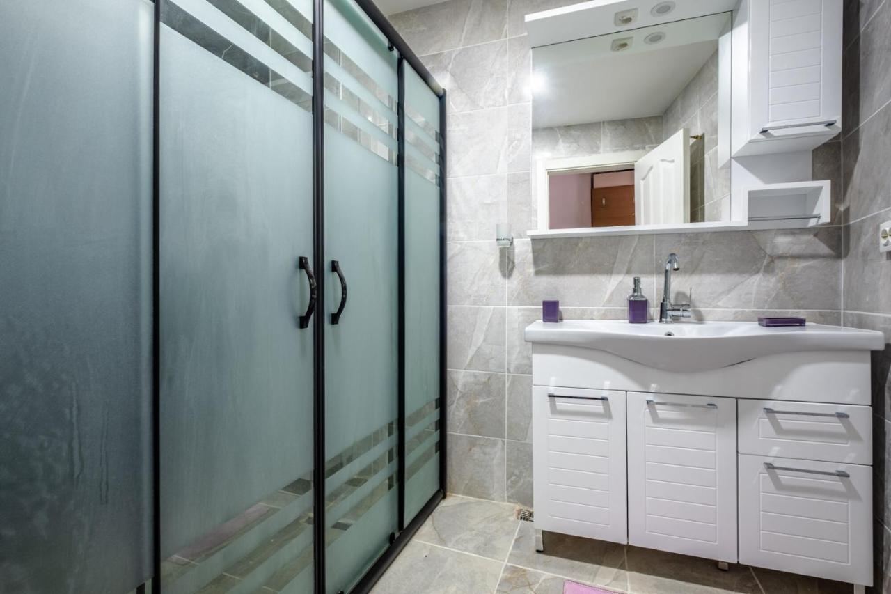 Apartament Sleek Flat 50 M To Bull Statue In Kadikoy Stambuł Zewnętrze zdjęcie